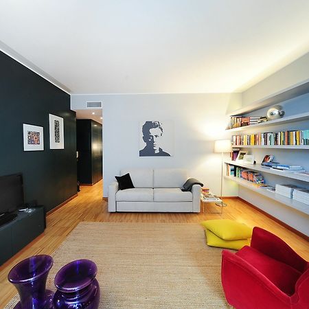 Urban District Apartments - Milan Isola Exclusive 1Br Bagian luar foto